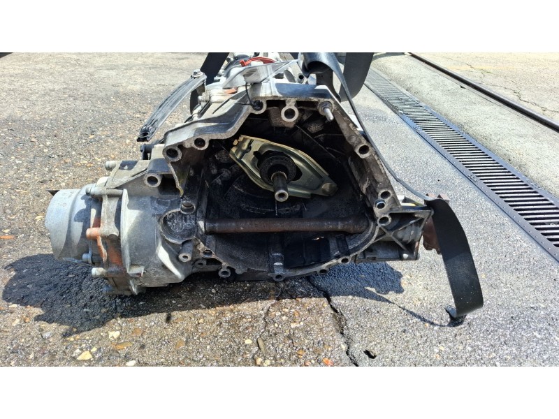 Recambio de caja cambios para audi a4 referencia OEM IAM LLM0282  