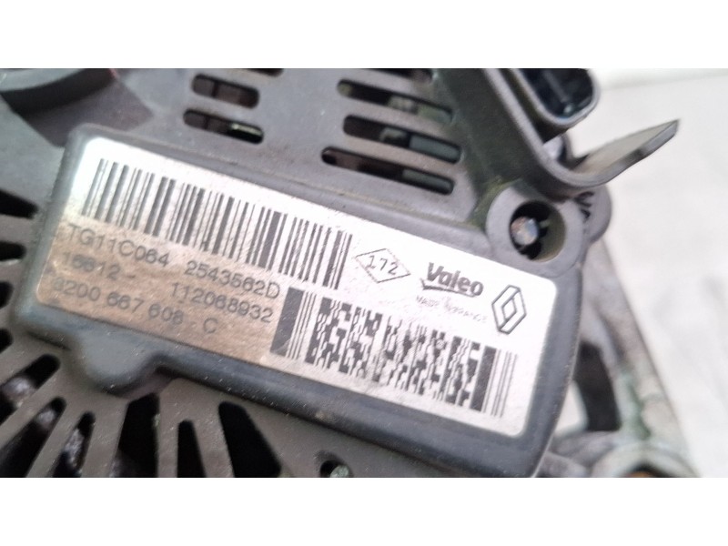 Recambio de alternador para dacia sandero referencia OEM IAM TG11CO64  