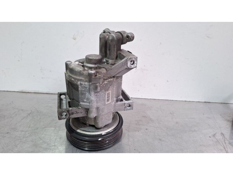Recambio de compresor aire acondicionado para dacia sandero referencia OEM IAM 926009154R  