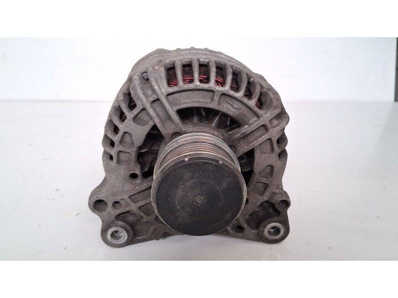 Recambio de alternador para seat altea referencia OEM IAM 06F903023F  