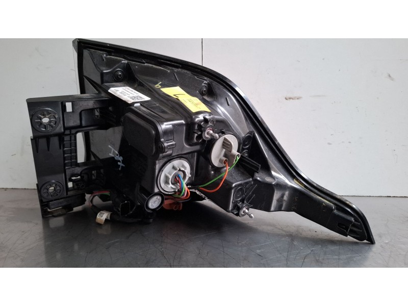 Recambio de piloto trasero izquierdo para kia sportage 1.6 hibrido no enchufable nq5e/f5p21/m61a17 referencia OEM IAM 92401R2000