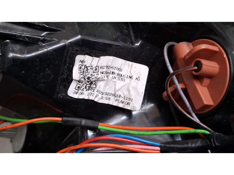 Recambio de piloto trasero izquierdo para kia sportage 1.6 hibrido no enchufable nq5e/f5p21/m61a17 referencia OEM IAM 92401R2000