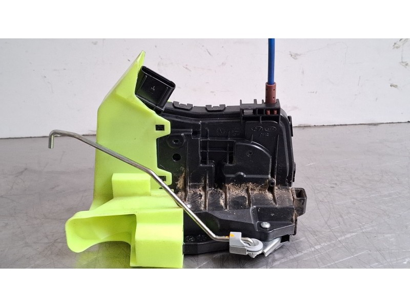 Recambio de cerradura puerta delantera derecha para kia sportage 1.6 hibrido no enchufable nq5e/f5p21/m61a17 referencia OEM IAM 