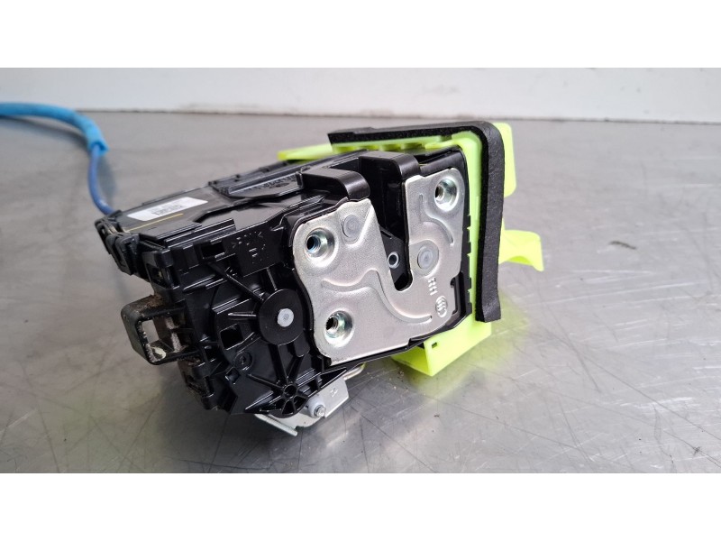 Recambio de cerradura puerta delantera derecha para kia sportage 1.6 hibrido no enchufable nq5e/f5p21/m61a17 referencia OEM IAM 