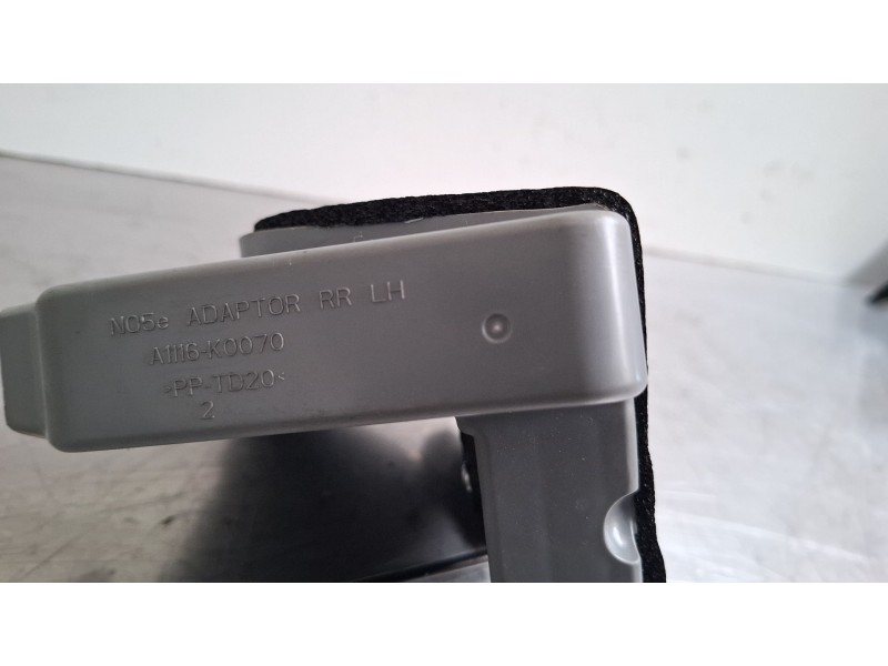 Recambio de cerradura puerta trasera izquierda para kia sportage 1.6 hibrido no enchufable nq5e/f5p21/m61a17 referencia OEM IAM 