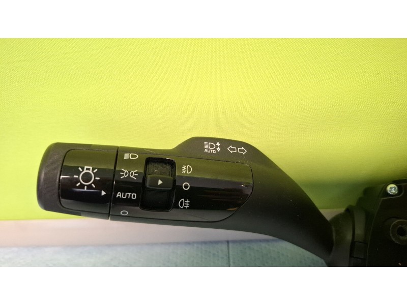 Recambio de mando multifuncion para kia sportage 1.6 hibrido no enchufable nq5e/f5p21/m61a17 referencia OEM IAM 934D5R2940  