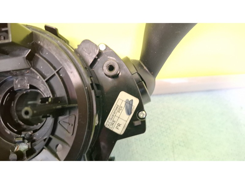 Recambio de mando multifuncion para kia sportage 1.6 hibrido no enchufable nq5e/f5p21/m61a17 referencia OEM IAM 934D5R2940  