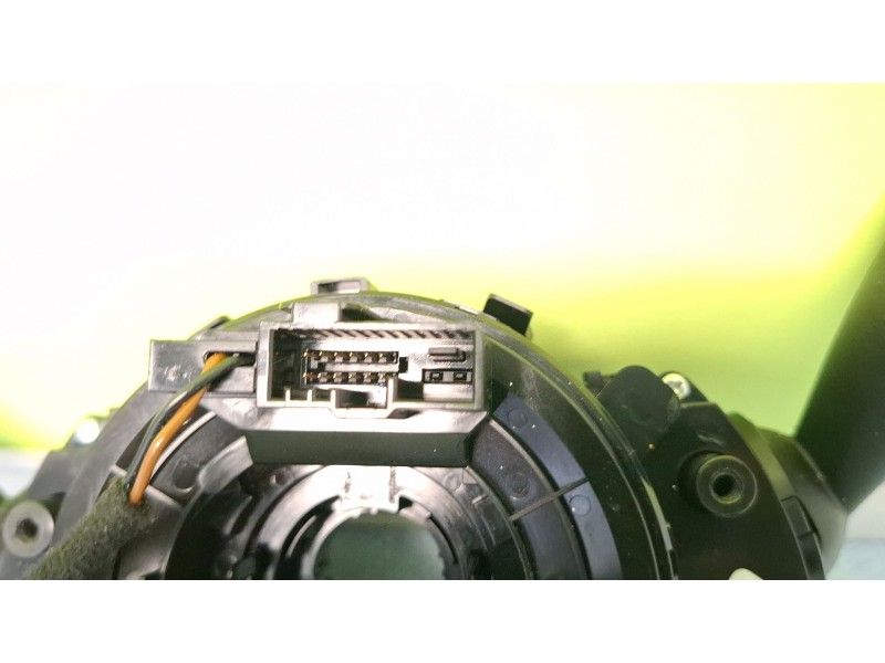 Recambio de mando multifuncion para kia sportage 1.6 hibrido no enchufable nq5e/f5p21/m61a17 referencia OEM IAM 934D5R2940  