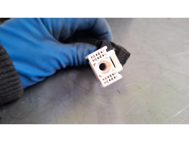 Recambio de espejo retrovisor derecho electrico para kia sportage 1.6 hibrido no enchufable nq5e/f5p21/m61a17 referencia OEM IAM