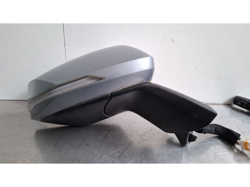 Recambio de espejo retrovisor derecho electrico para kia sportage 1.6 hibrido no enchufable nq5e/f5p21/m61a17 referencia OEM IAM