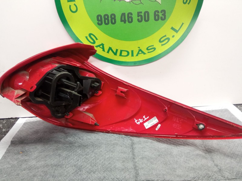 Recambio de piloto trasero izquierdo para peugeot 207 referencia OEM IAM   