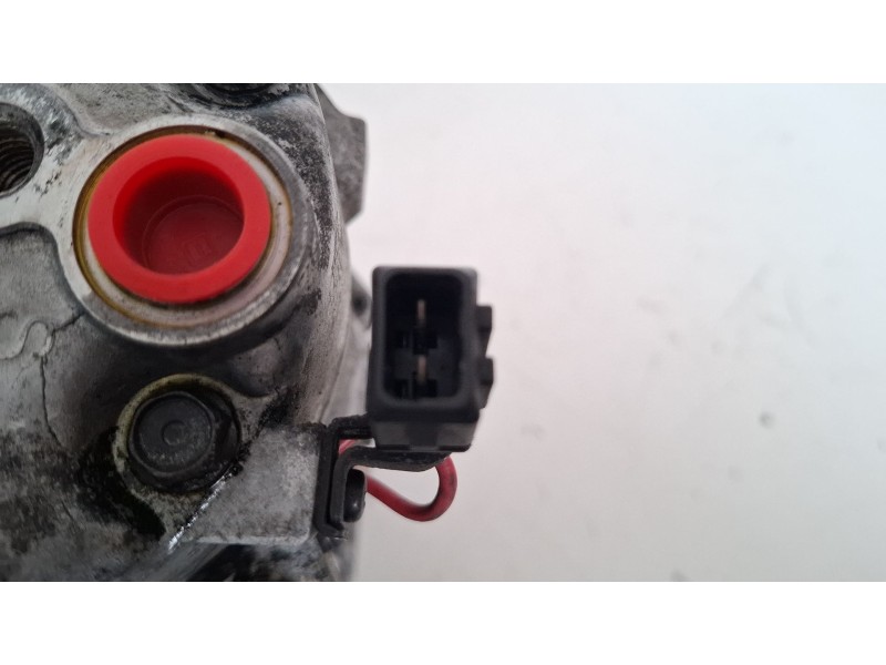 Recambio de compresor aire acondicionado para volkswagen golf referencia OEM IAM 1H0820803D  