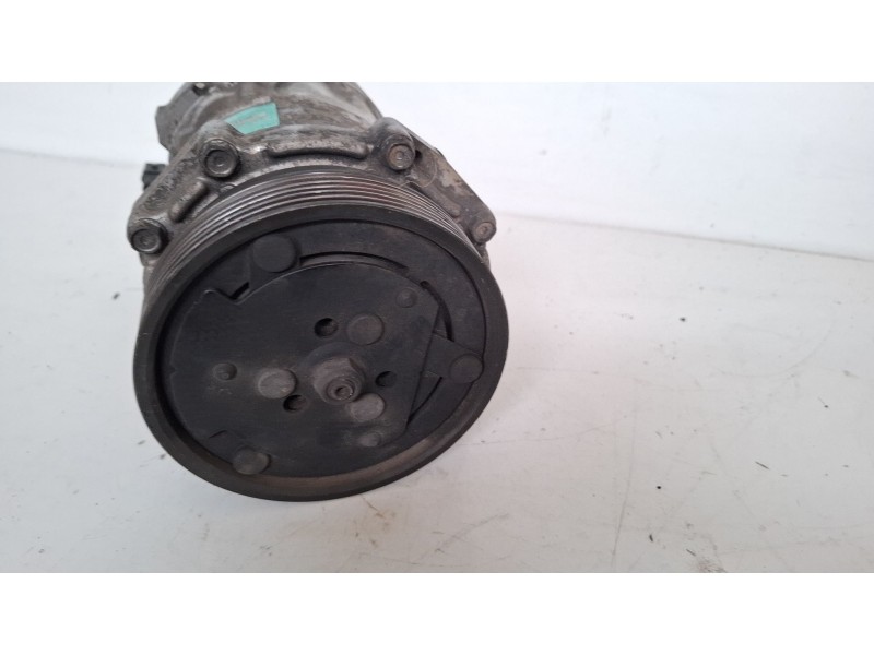 Recambio de compresor aire acondicionado para volkswagen golf referencia OEM IAM 1H0820803D  