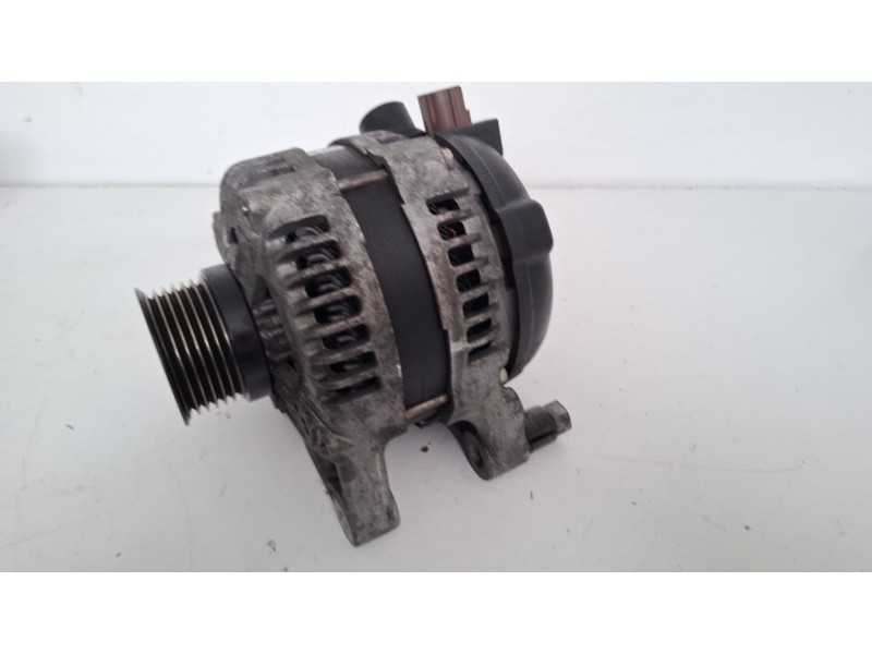 Recambio de alternador para mazda mazda 3 referencia OEM IAM 3M5T-10300-YE  