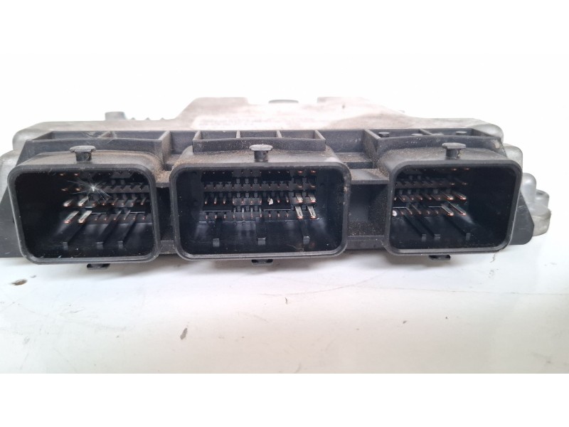 Recambio de centralita motor para mazda mazda 3 referencia OEM IAM 6M61-12A650-BB0281012530  