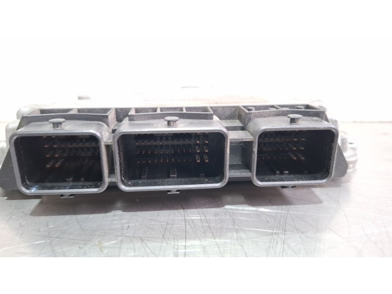 Recambio de centralita motor para renault megane referencia OEM IAM 0281013366 8200601334  