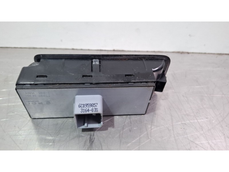 Recambio de mando elevalunas delantero izquierdo para volkswagen polo referencia OEM IAM 6R0867255K  
