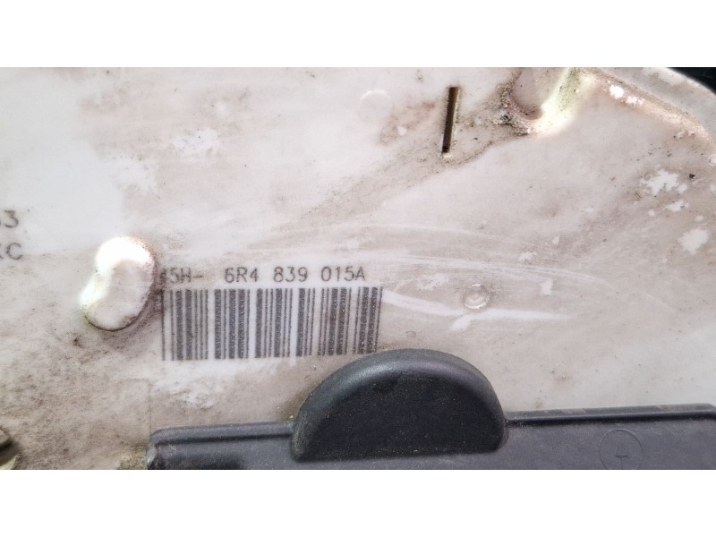 Recambio de cerradura puerta trasera izquierda para volkswagen polo referencia OEM IAM 6R4839015A  