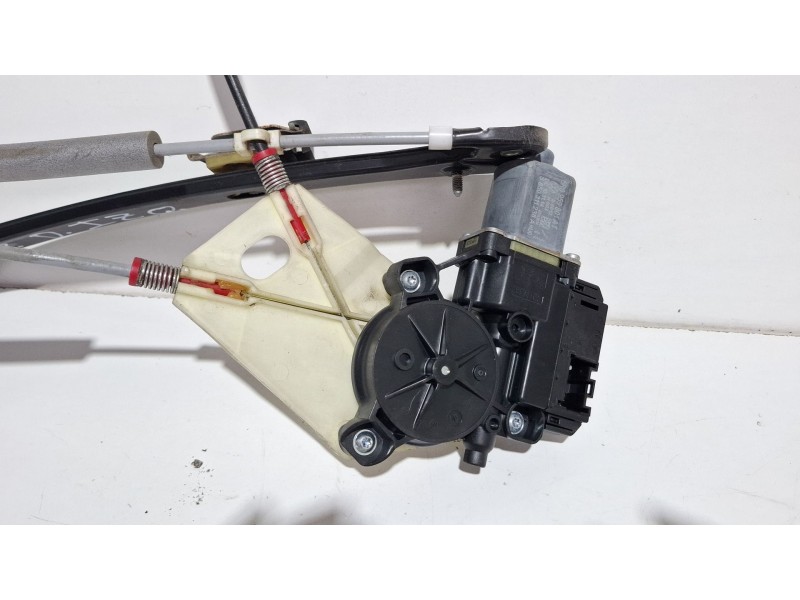 Recambio de elevalunas delantero izquierdo para volkswagen polo referencia OEM IAM 0130822531 6R0959801AT  