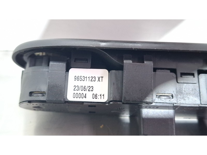 Recambio de mando elevalunas delantero izquierdo para peugeot 307 referencia OEM IAM 96531123XT  