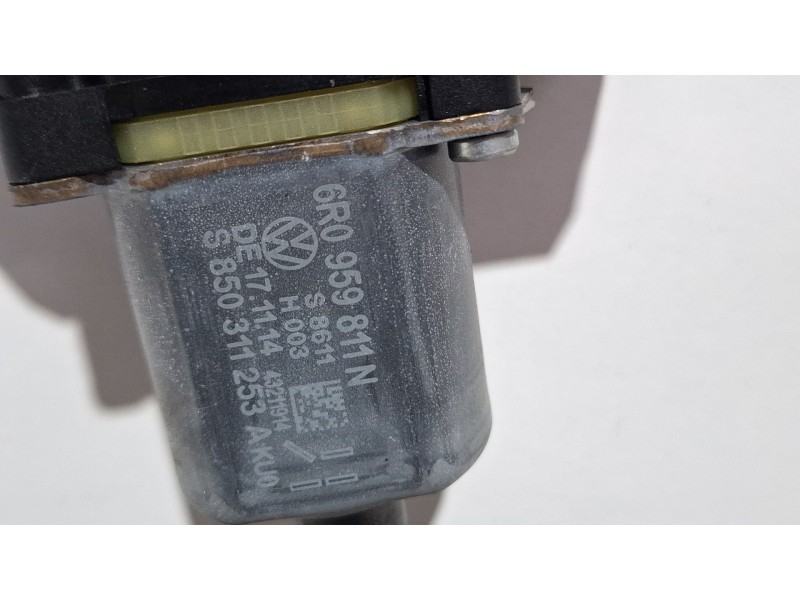 Recambio de elevalunas trasero izquierdo para volkswagen polo referencia OEM IAM 6R0959811N  