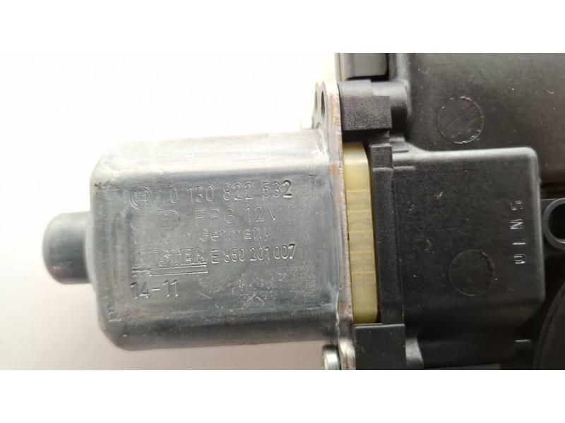 Recambio de elevalunas trasero izquierdo para volkswagen polo referencia OEM IAM 6R0959811N  