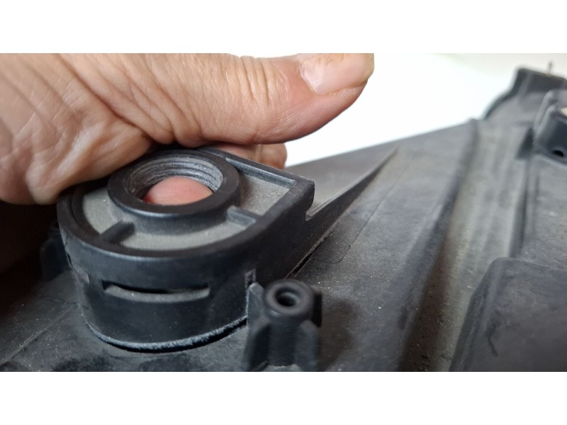 Recambio de faro delantero izquierdo para seat leon (5f1) 2.0 tdi referencia OEM IAM 5F1941007E  