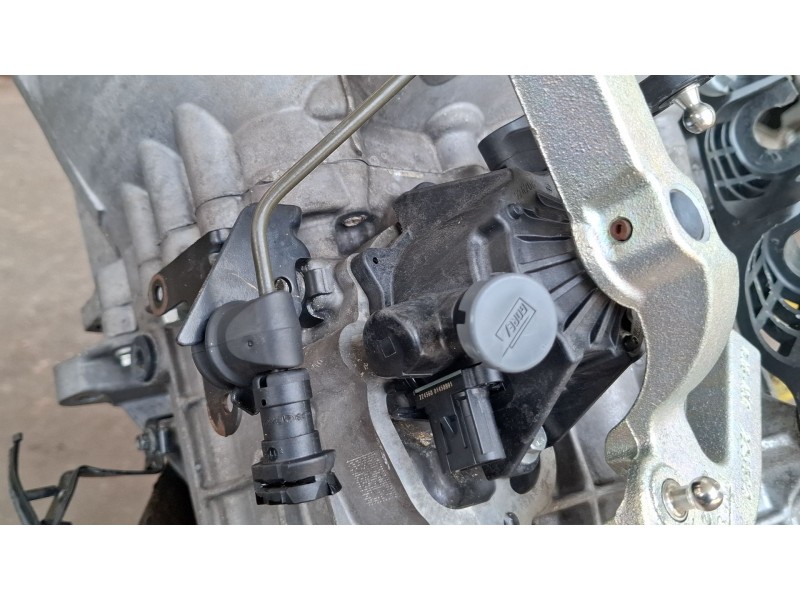 Recambio de caja cambios para ford tourneo referencia OEM IAM kk3r7002  