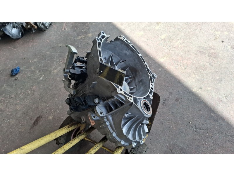 Recambio de caja cambios para ford tourneo referencia OEM IAM kk3r7002  