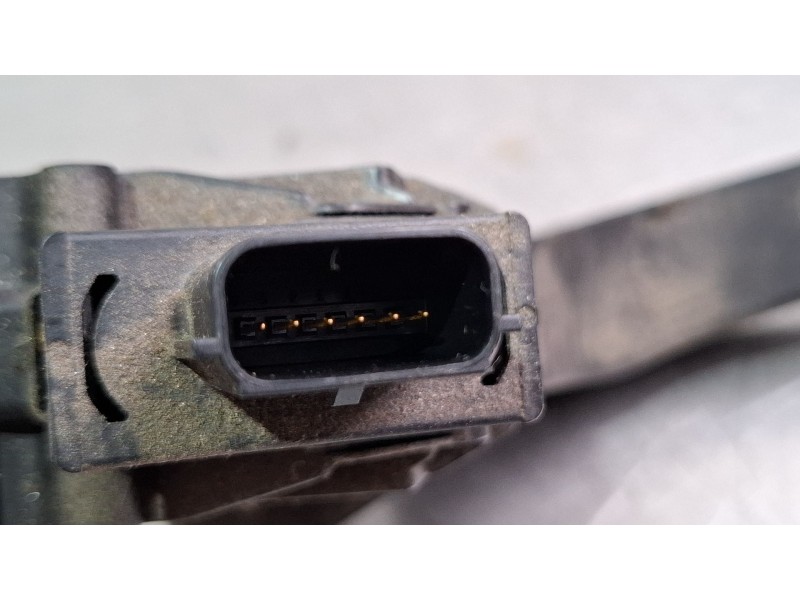 Recambio de pedal acelerador para ford tourneo referencia OEM IAM kk319f836ab  