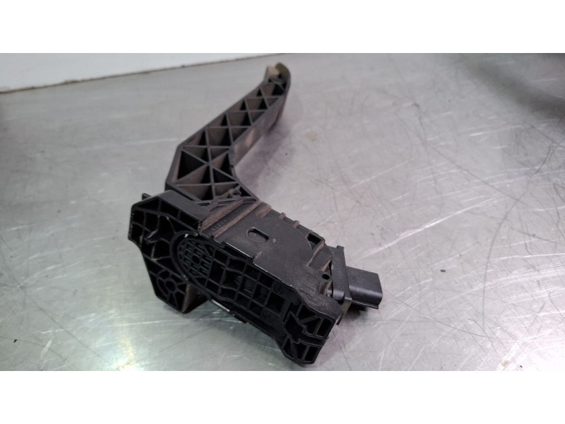Recambio de pedal acelerador para ford tourneo referencia OEM IAM kk319f836ab  