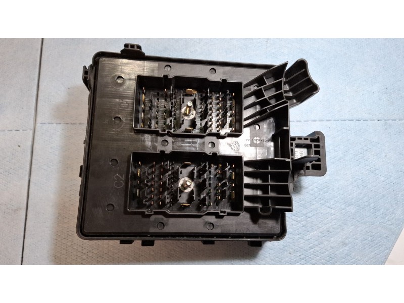 Recambio de caja reles / fusibles para ford tourneo referencia OEM IAM KK3T14D068LD  