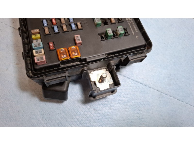 Recambio de caja reles / fusibles para ford tourneo referencia OEM IAM KK3T14D068LD  