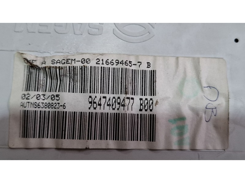 Recambio de pantalla multifuncion para citroën c3 referencia OEM IAM 9647409477B00  