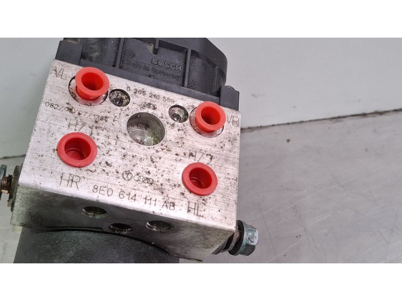 Recambio de modulo abs para volkswagen passat referencia OEM IAM 8E0614111AB  