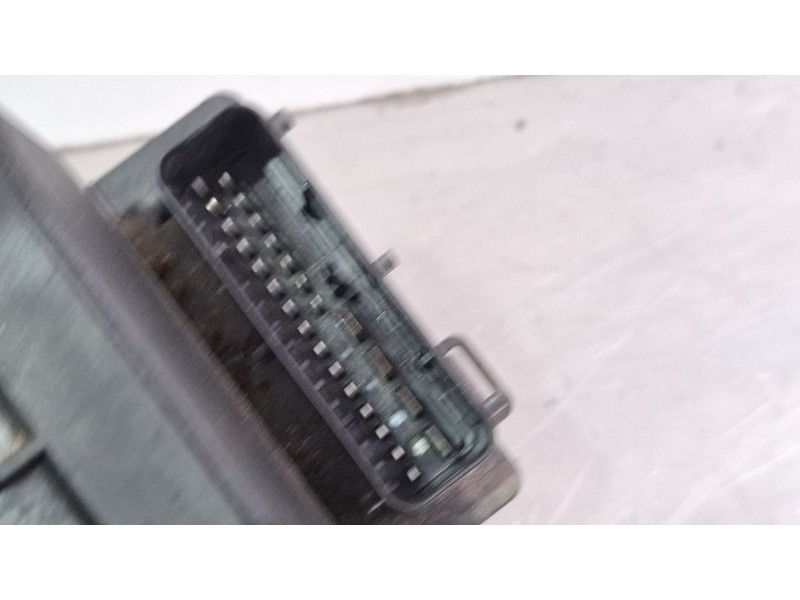 Recambio de modulo abs para volkswagen passat referencia OEM IAM 8E0614111AB  