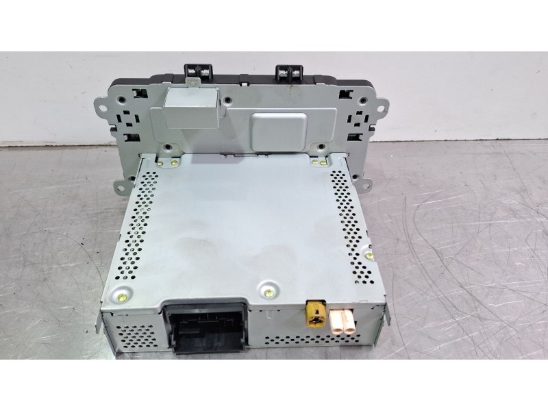 Recambio de sistema audio / radio cd para volkswagen polo referencia OEM IAM 6C0035869B  