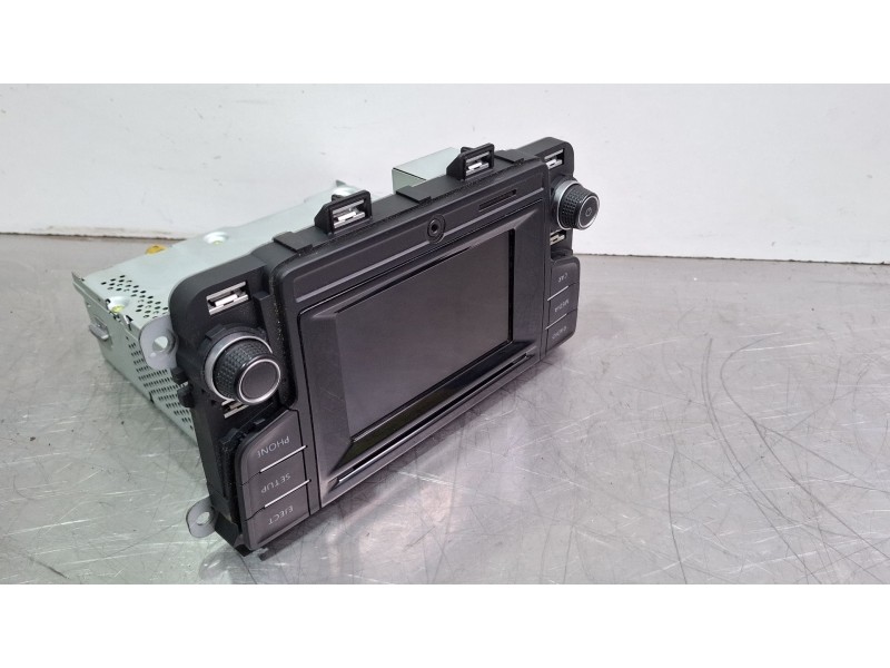 Recambio de sistema audio / radio cd para volkswagen polo referencia OEM IAM 6C0035869B  