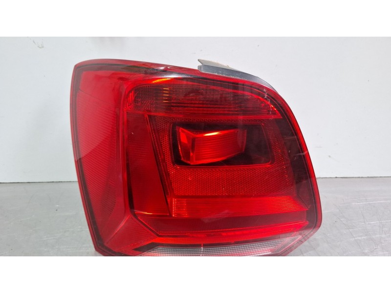 Recambio de piloto trasero izquierdo para volkswagen polo referencia OEM IAM 6c0945095f  