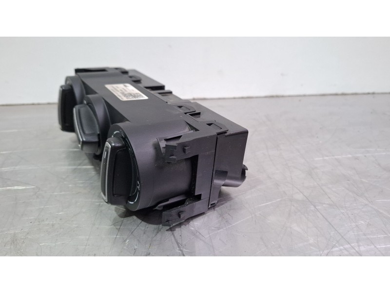 Recambio de mando calefaccion aire acondicionado para volkswagen polo referencia OEM IAM 6C0820045A  