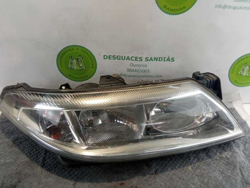 Recambio de faro delantero derecho para renault laguna referencia OEM IAM 8200002847 89004686 
