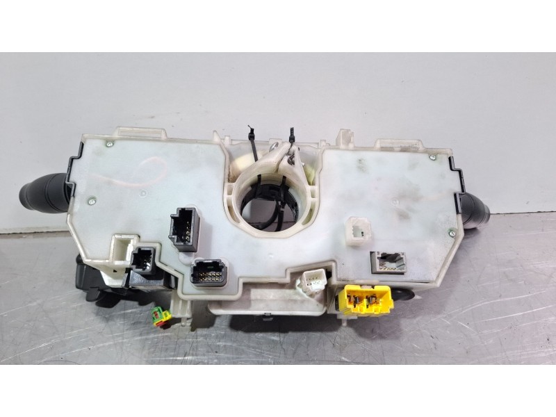 Recambio de mando multifuncion para renault latitude referencia OEM IAM 255670009r-d  