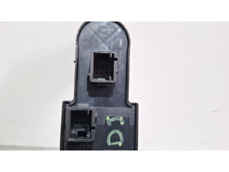 Recambio de mando elevalunas delantero izquierdo para peugeot 2008 signature blue referencia OEM IAM   