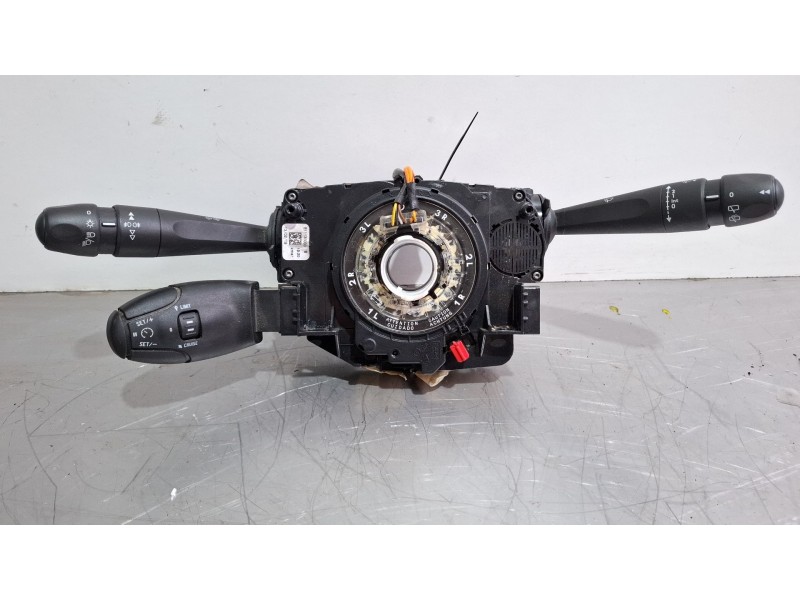 Recambio de mando multifuncion para peugeot 2008 signature blue referencia OEM IAM e11136000b  