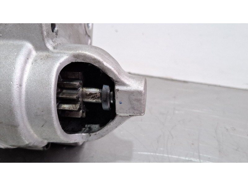 Recambio de motor arranque para peugeot 2008 signature blue referencia OEM IAM 9825233080  