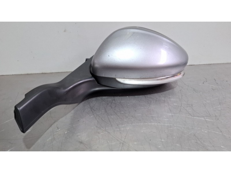 Recambio de espejo retrovisor izquierdo electrico para peugeot 2008 signature blue referencia OEM IAM E20211047  