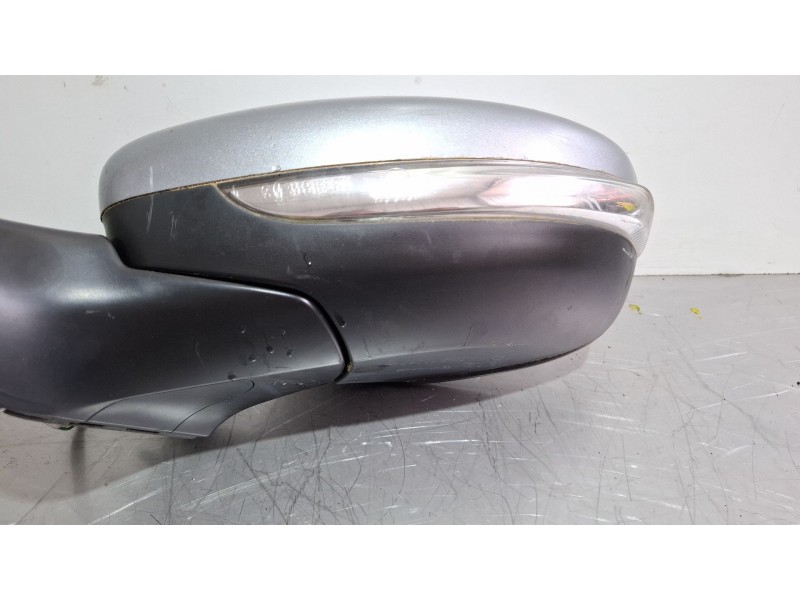 Recambio de espejo retrovisor izquierdo electrico para peugeot 2008 signature blue referencia OEM IAM E20211047  