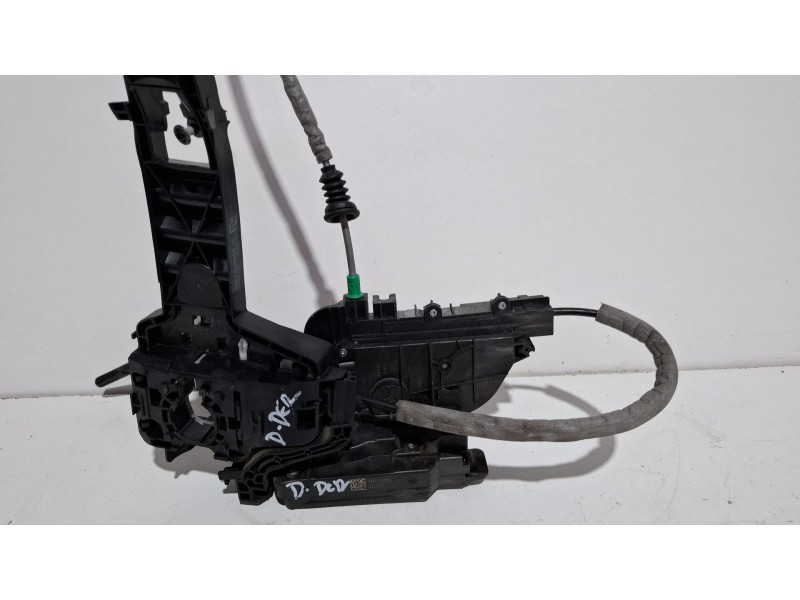 Recambio de cerradura puerta delantera derecha para mercedes-benz vito referencia OEM IAM A4477200235  