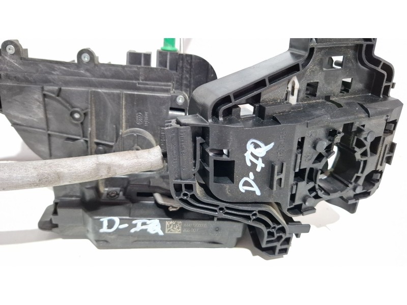 Recambio de cerradura puerta delantera izquierda para mercedes-benz vito referencia OEM IAM A4477200035  