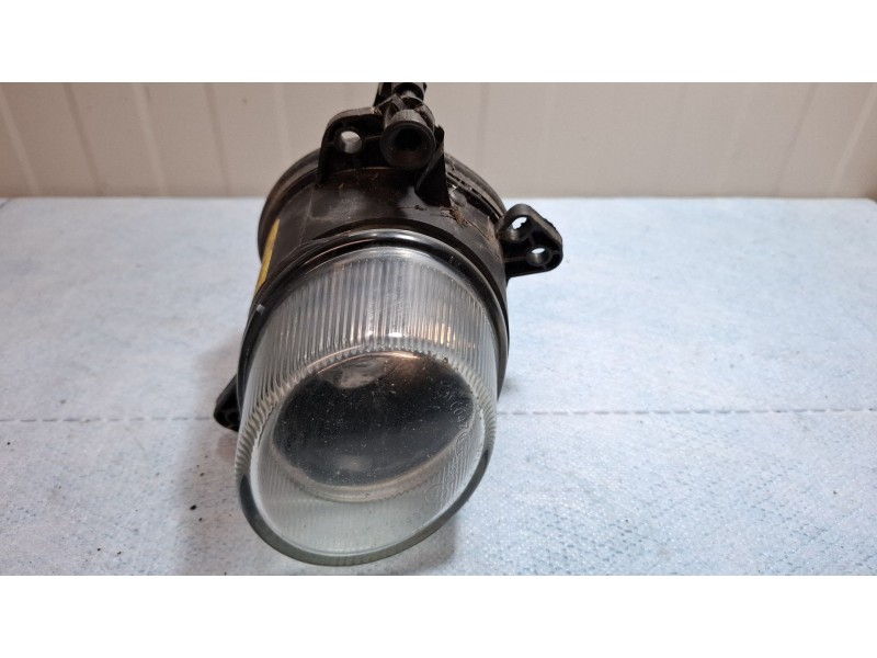 Recambio de faro antiniebla delantero derecho para mercedes-benz vito referencia OEM IAM 1305200041  